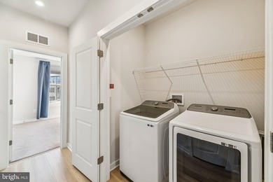 The Executive End-Unit You Won't Find Anywhere Else. Upgrade - photo 40