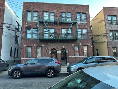 East River Commercial Sale Pending in Astoria New York