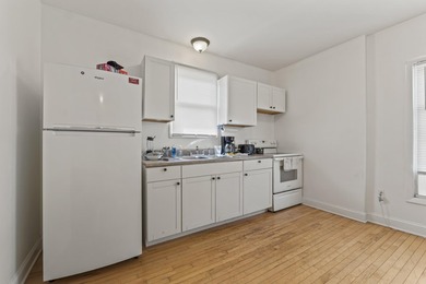 Prime 5-unit multifamily investment opportunity in Portland's - photo 41