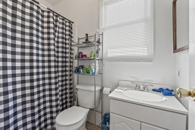 Prime 5-unit multifamily investment opportunity in Portland's - photo 42