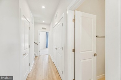 The Executive End-Unit You Won't Find Anywhere Else. Upgrade - photo 48