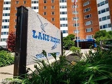 Lake Erie - Cuyahoga County Condo For Sale in Lakewood Ohio