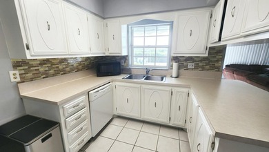 Back on the market due to buyer's related circumstances - photo 11