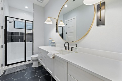 Welcome home to your modern resort on Lake LBJ. This home is - photo 15