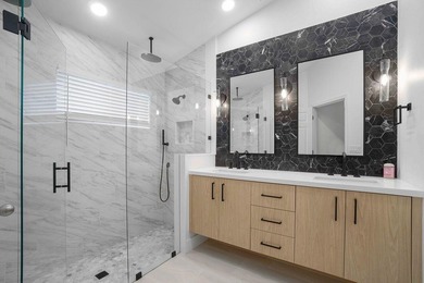 Welcome to The Harbors at Riverglen! This beautifully maintained - photo 34
