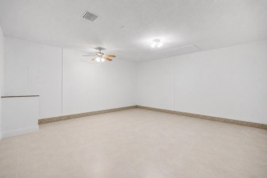 Welcome to The Harbors at Riverglen! This beautifully maintained - photo 36