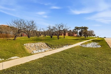 Joe Pool Lake Home For Sale in Cedar Hill Texas