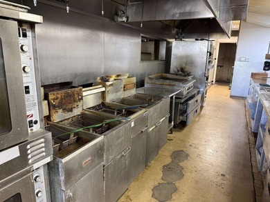 6,256 sq.ft. Free standing restaurant building (Former Esquire - photo 21
