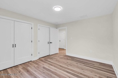 Beautiful, NEW CONSTRUCTION. This Custom Colonial features a - photo 26