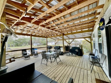 Price improvement! Eddins Camp W/HUGE Covered Outdoor Area - photo 5