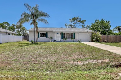Welcome Home! Don't miss this beautifully maintained gem - photo 1