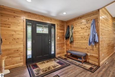 Stunning Waterfront home on Lake St. Helen. The open-floorplan - photo 11