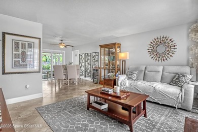 Welcome Home! Don't miss this beautifully maintained gem - photo 2