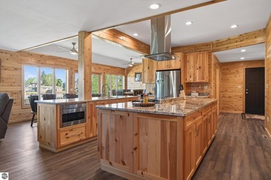 Stunning Waterfront home on Lake St. Helen. The open-floorplan - photo 12