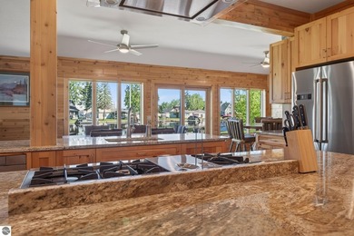 Stunning Waterfront home on Lake St. Helen. The open-floorplan - photo 13