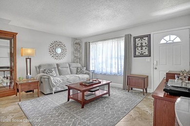 Welcome Home! Don't miss this beautifully maintained gem - photo 5