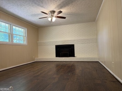 Welcome home to 4140 Etowah Drive! This 3BR/2B ranch home on a - photo 19