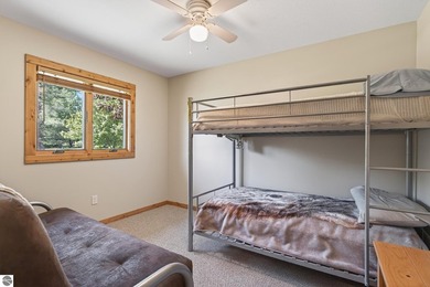 Stunning Waterfront home on Lake St. Helen. The open-floorplan - photo 35