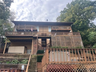 Lake of the Ozarks Townhome/Townhouse For Sale in Camdenton Missouri