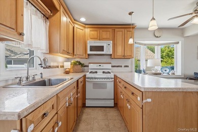 Welcome to 104 Franklin Place - a beautifully updated Cape - photo 11