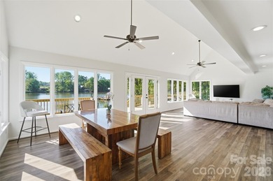 Wake up to breathtaking waterfront views in this beautifully - photo 12