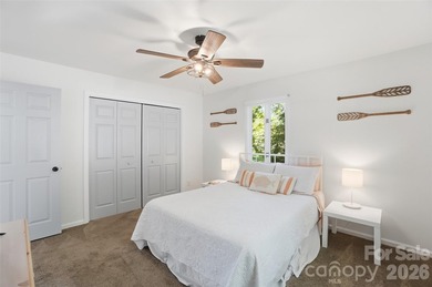 Wake up to breathtaking waterfront views in this beautifully - photo 20