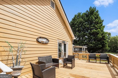 Lakefront home with private dock in Harbour Shores on High Falls - photo 23