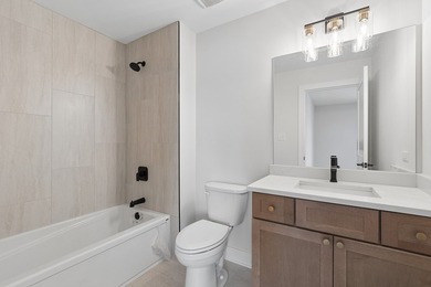 Quality built home in Lakeview Estates. Wainscoting, decorative - photo 36