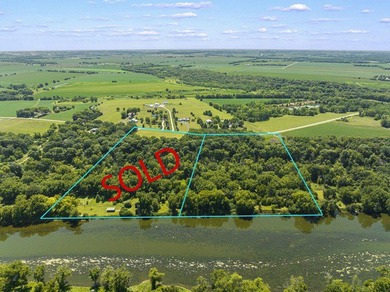 (private lake, pond, creek) Acreage For Sale in Sheridan Illinois