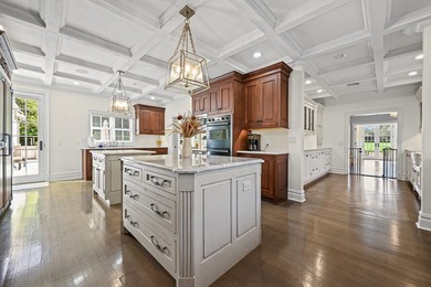 Welcome to Your Dream Estate in the Heart of Matinecock Village - photo 8