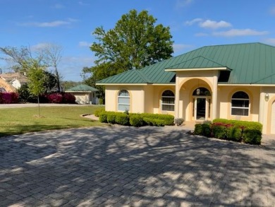 Lake Home For Sale in Alford, Florida