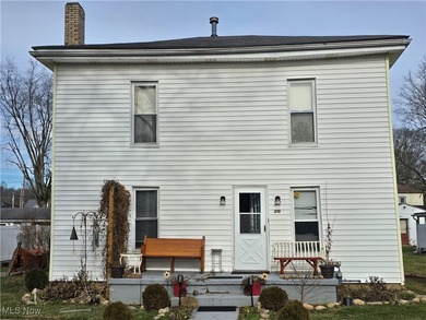 (private lake, pond, creek) Home For Sale in Warsaw Ohio