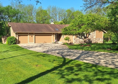 Fox River - Racine County Home For Sale in Mukwonago Wisconsin