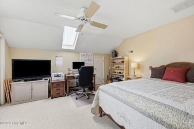 Welcome to low-maintenance, resort-style living on the Emerald - photo 22