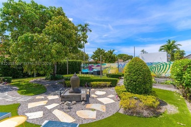 Charming tropical oasis in the heart of Miami! This beautifully - photo 22