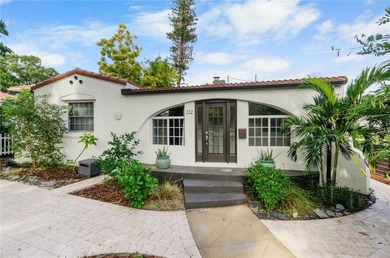 (private lake, pond, creek) Home For Sale in St. Petersburg Florida