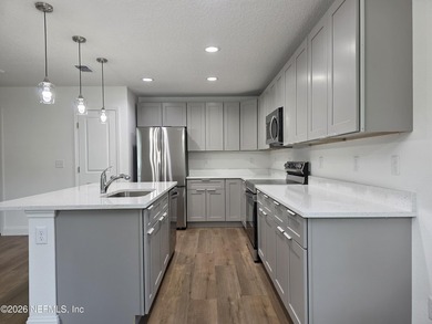 New construction on a spacious 0.50-acre lot with 0.25 acres - photo 22