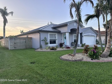 Tropical paradise in the heart of highly sought after - photo 4
