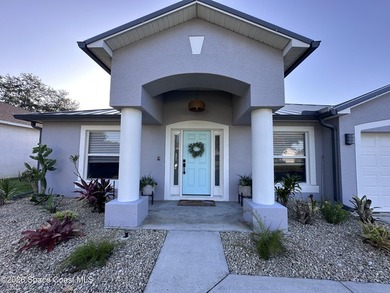 Tropical paradise in the heart of highly sought after - photo 7