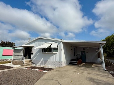 Welcome to this super clean and well-maintained 1985 double-wide - photo 3