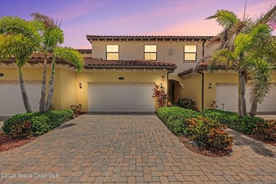 Welcome to Island Walk, one of the most sought-after gated - photo 1