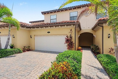 Welcome to Island Walk, one of the most sought-after gated - photo 4