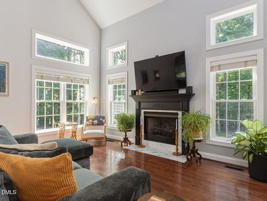 Welcome to this beautifully maintained 4-bedroom, 2.5-bath home - photo 7
