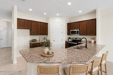 Welcome to Island Walk, one of the most sought-after gated - photo 9