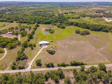 (private lake, pond, creek) Acreage For Sale in Kingsbury Texas