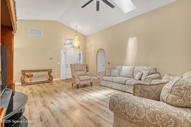 Welcome home! Don't miss this beautifully maintained, move-in - photo 6