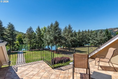 Luxury waterfront living on the backwaters of the North Umpqua - photo 30