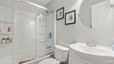 Spacious and well designed 2 level villa offering 4 bedrooms, 3 - photo 34