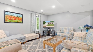 Spacious and well designed 2 level villa offering 4 bedrooms, 3 - photo 36