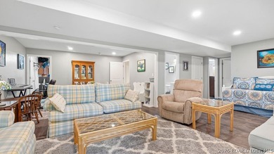 Spacious and well designed 2 level villa offering 4 bedrooms, 3 - photo 38